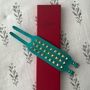 Valentino leather rock stud cuff bracelet in torquoise